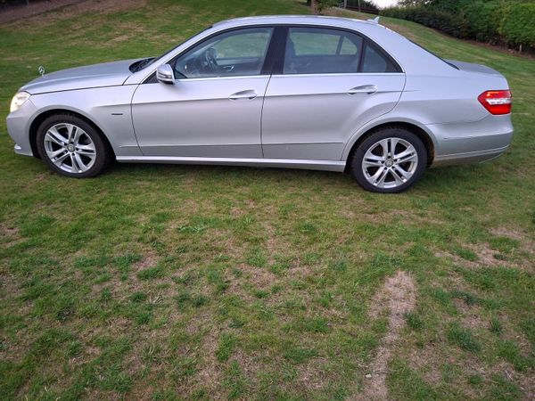 Mercedes-Benz E-Class Saloon, Diesel, 2010, Silver