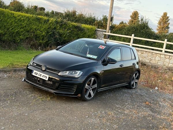 Volkswagen Golf Hatchback, Diesel, 2013, Black