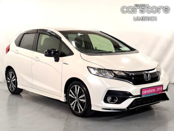 Honda Fit Hatchback, Petrol Hybrid, 2018, White
