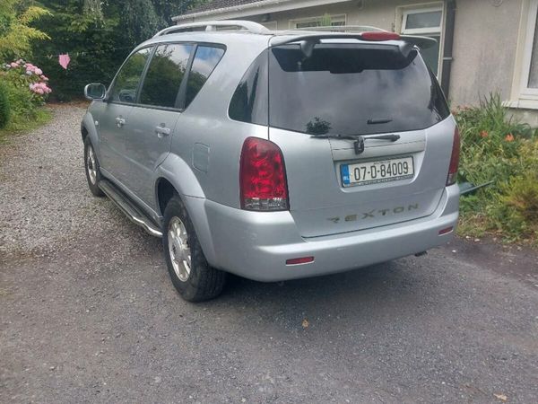 SsangYong Rexton SUV, Diesel, 2007, Silver