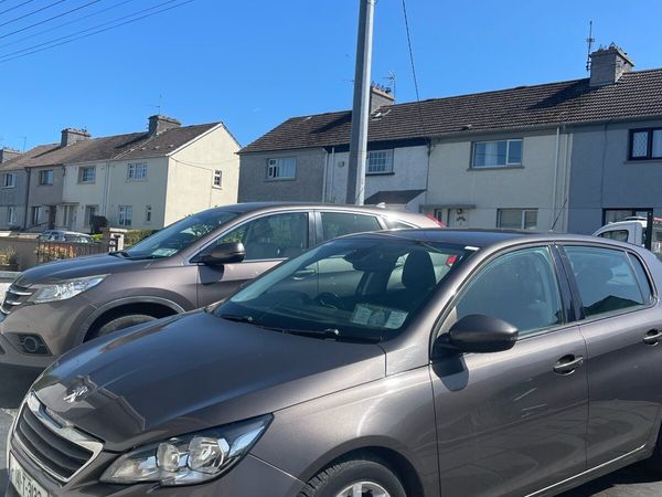 Peugeot 308 Hatchback, Diesel, 2014, Grey