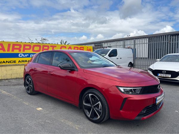 Opel Astra Hatchback, Petrol, 2023, Red