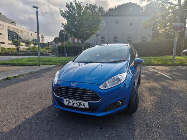 Ford Fiesta Hatchback, Petrol, 2013, Blue