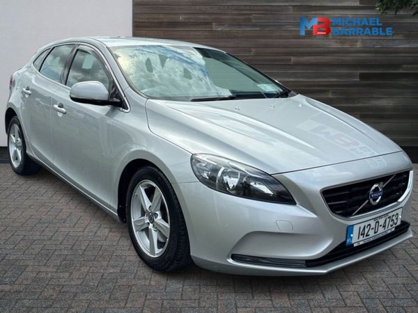 Volvo V40 Hatchback, Diesel, 2014, Silver