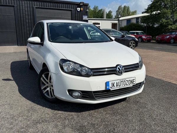 Volkswagen Golf Hatchback, Petrol, 2010, White