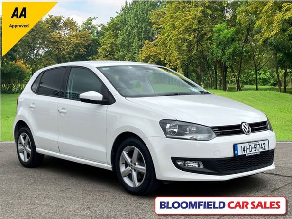 Volkswagen Polo Hatchback, Petrol, 2014, White