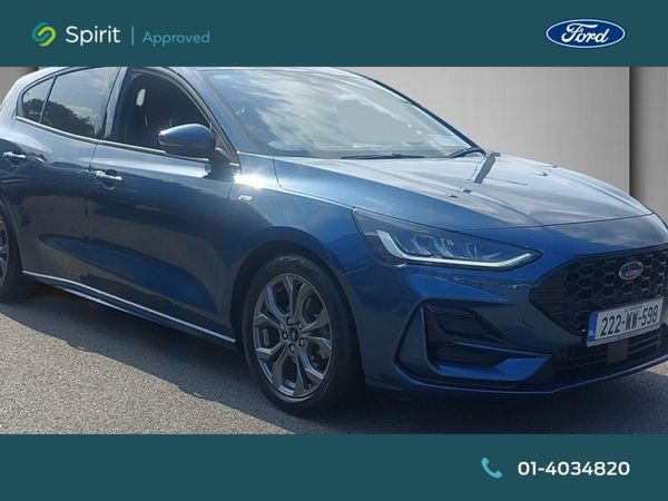 Ford Focus Hatchback, Petrol, 2022, Blue