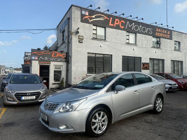 Toyota Avensis Saloon, Diesel, 2011, Silver