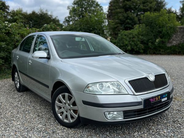 Skoda Octavia Hatchback, Diesel, 2005, Silver