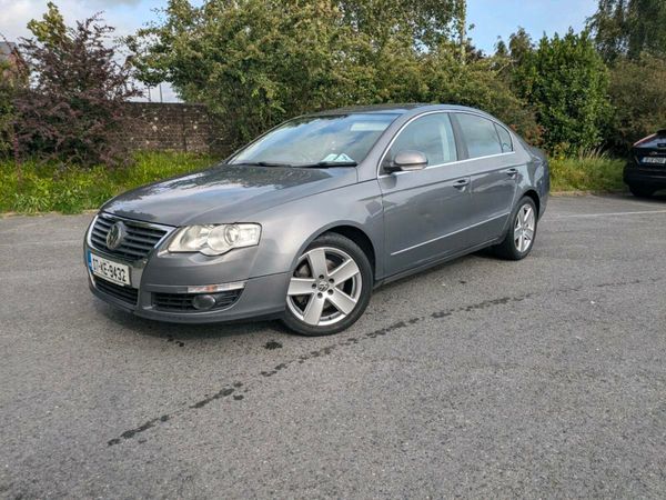 Volkswagen Passat Saloon, Petrol, 2007, Grey