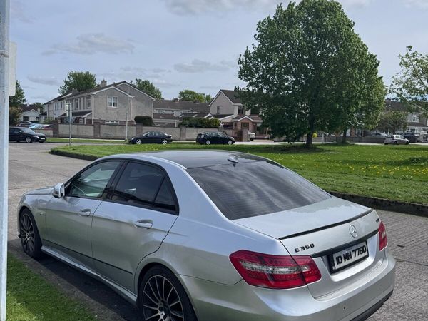 Mercedes-Benz E-Class Saloon, Diesel, 2010, Silver