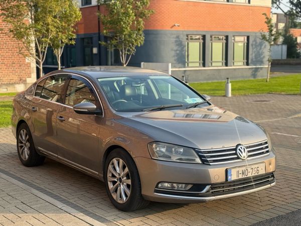 Volkswagen Passat Saloon, Diesel, 2011, Brown