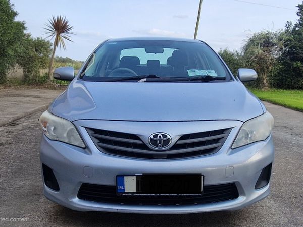 Toyota Corolla Saloon, Diesel, 2011, Blue