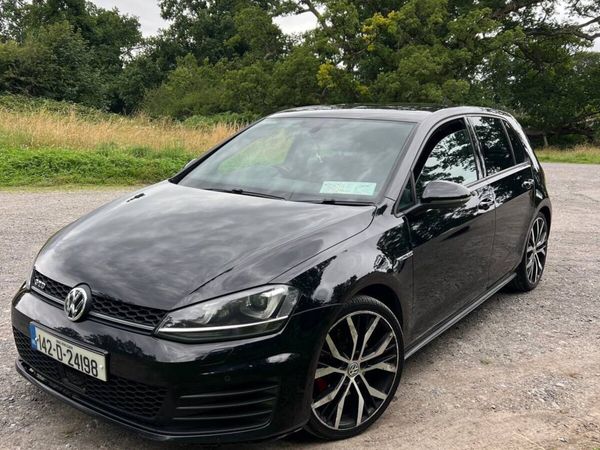 Volkswagen Golf Hatchback, Diesel, 2014, Black