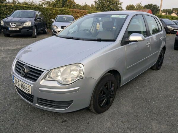 Volkswagen Polo Hatchback, Petrol, 2007, Silver