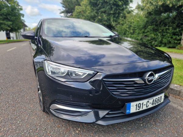 Opel Insignia Hatchback, Diesel, 2019, Black