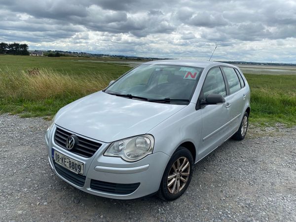 Volkswagen Polo Hatchback, Petrol, 2008, Silver