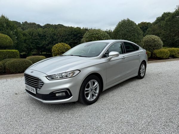 Ford Mondeo Hatchback, Diesel, 2019, Silver
