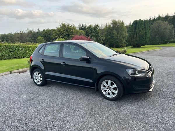 Volkswagen Polo Hatchback, Petrol, 2011, Black