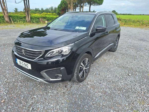 Peugeot 5008 MPV, Petrol, 2019, Black