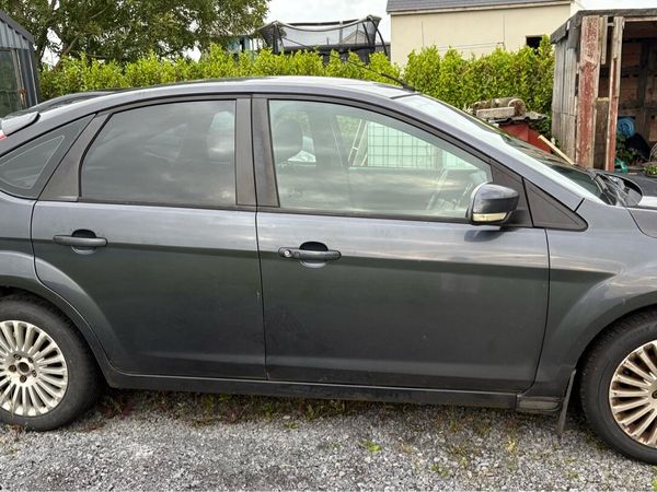 Ford Focus Hatchback, Diesel, 2010, Grey