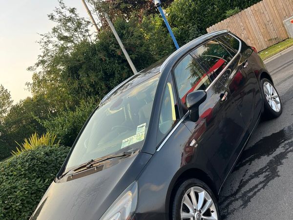 Vauxhall Zafira MPV, Diesel, 2012, Black