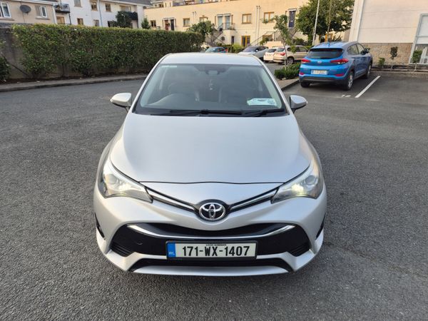 Toyota Avensis Saloon, Diesel, 2017, Grey