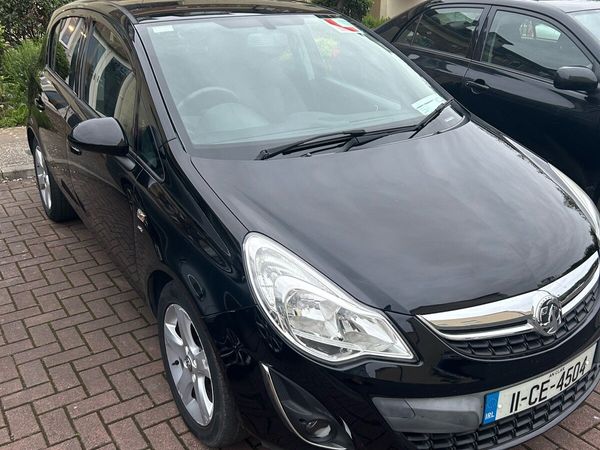 Vauxhall Corsa Hatchback, Petrol, 2011, Black