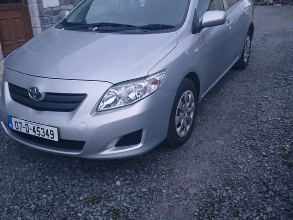 Toyota Corolla Saloon, Petrol, 2007, Silver