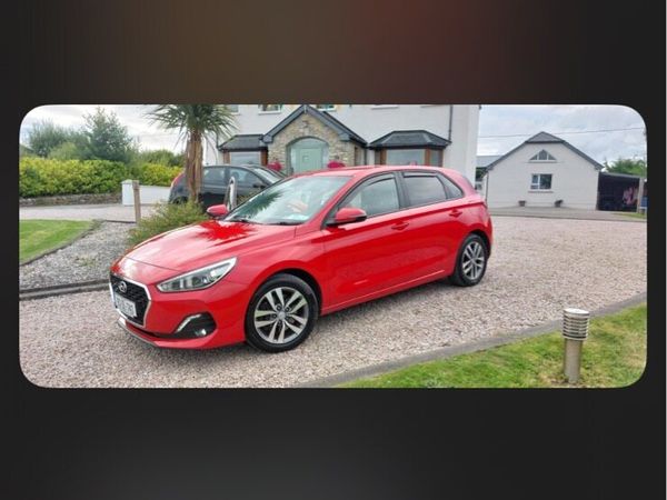 Hyundai i30 Hatchback, Petrol, 2019, Red