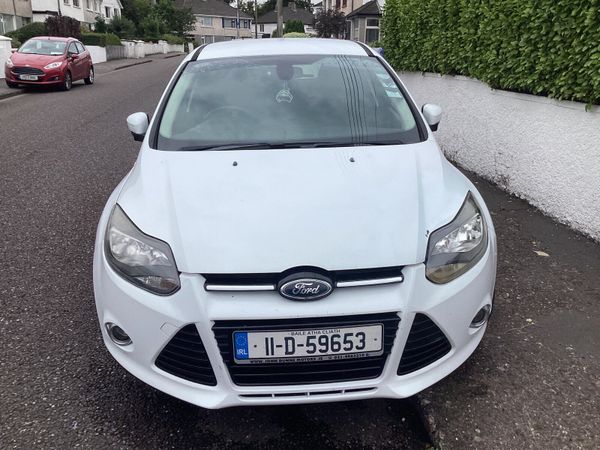 Ford Focus Hatchback, Diesel, 2011, White