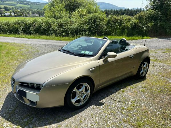 Alfa Romeo Brera Convertible, Petrol, 2007, Beige