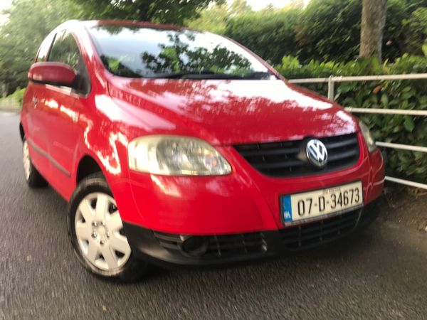 Volkswagen Fox Hatchback, Petrol, 2007, Red