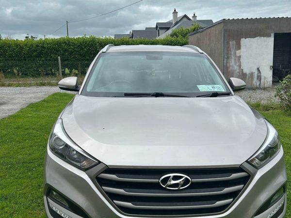 Hyundai Tucson SUV, Diesel, 2017, White
