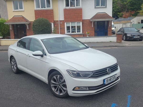 Volkswagen Passat Saloon, Diesel, 2015, White