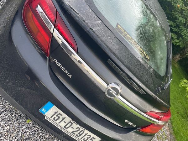 Opel Insignia Hatchback, Diesel, 2015, Black