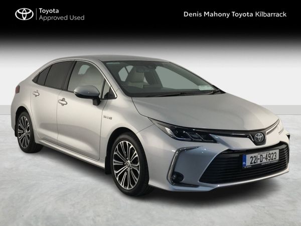 Toyota Corolla Saloon, Petrol Hybrid, 2022, Silver