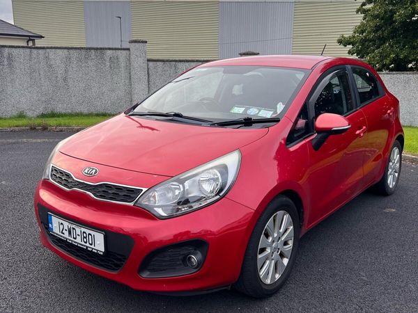 Kia Rio Hatchback, Petrol, 2012, Red