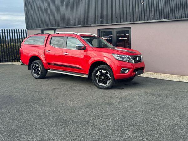 Nissan Navara Pick Up, Diesel, 2020, Red