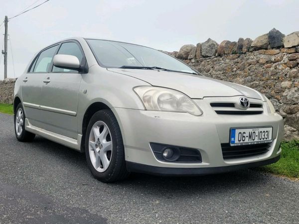 Toyota Corolla Hatchback, Petrol, 2006, Silver
