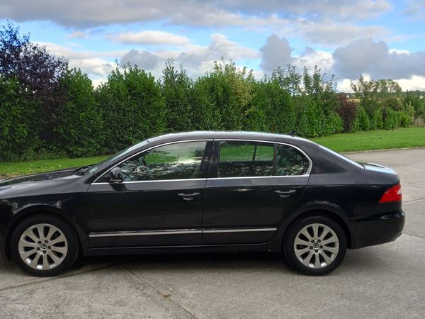 Skoda Superb Saloon, Diesel, 2010, Black