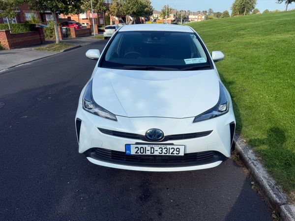 Toyota Prius Hatchback, Petrol Hybrid, 2020, White