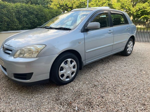 Toyota Corolla Hatchback, Petrol, 2005, Blue