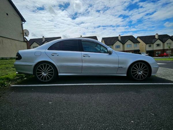 Mercedes-Benz E-Class Saloon, Petrol, 2006, Silver