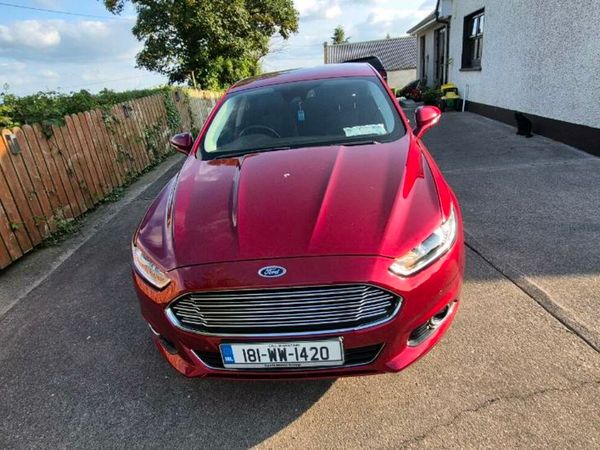 Ford Mondeo Hatchback, Diesel, 2018, Red
