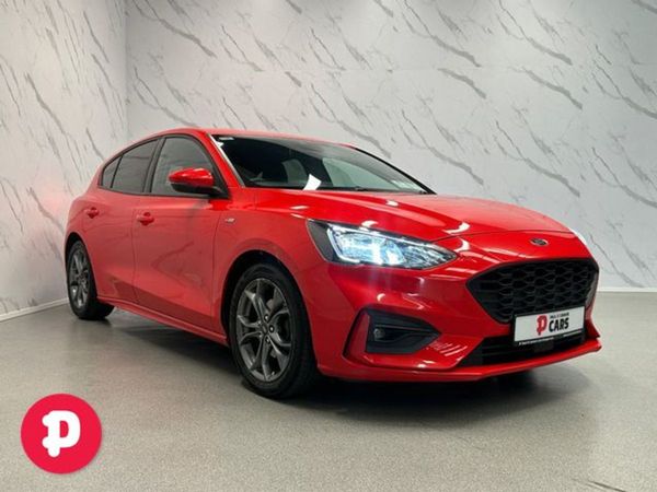 Ford Focus Hatchback, Diesel, 2019, Red