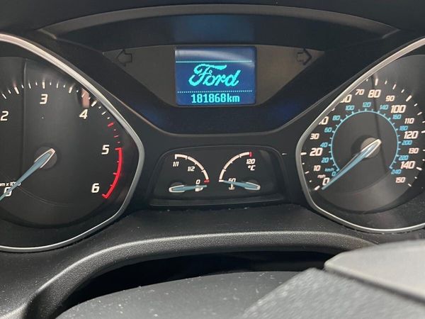 Ford Focus Hatchback, Diesel, 2012, Silver