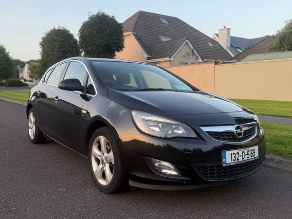 Opel Astra MPV, Diesel, 2013, Black