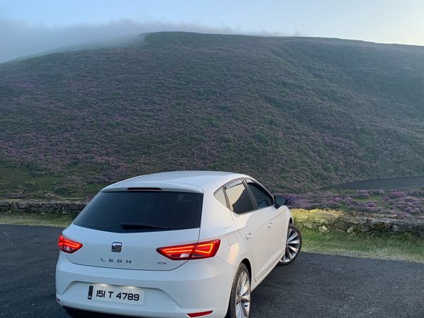 SEAT Leon Hatchback, Diesel, 2015, White