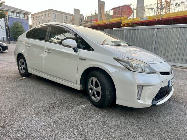 Toyota Prius Hatchback, Petrol Hybrid, 2013, White
